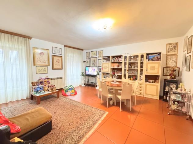 appartamento in vendita a Rogno