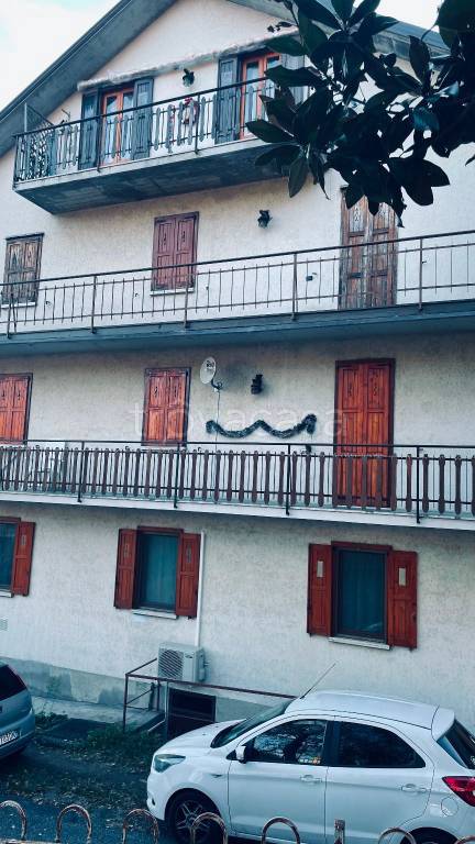 appartamento in vendita a Rogno