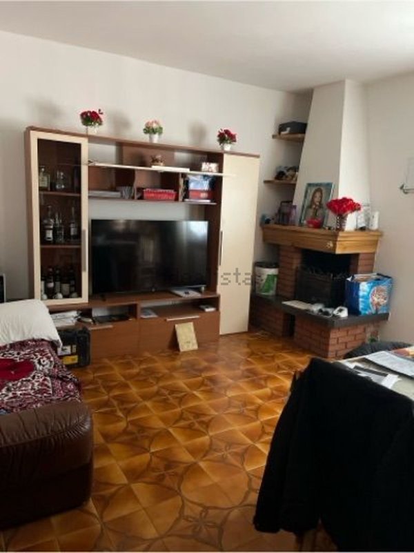 appartamento in vendita a Rogno