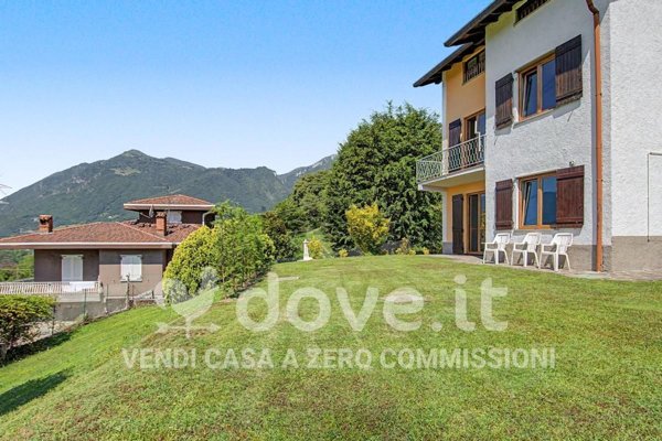 appartamento in vendita a Rogno in zona San Vigilio e RONDINERA
