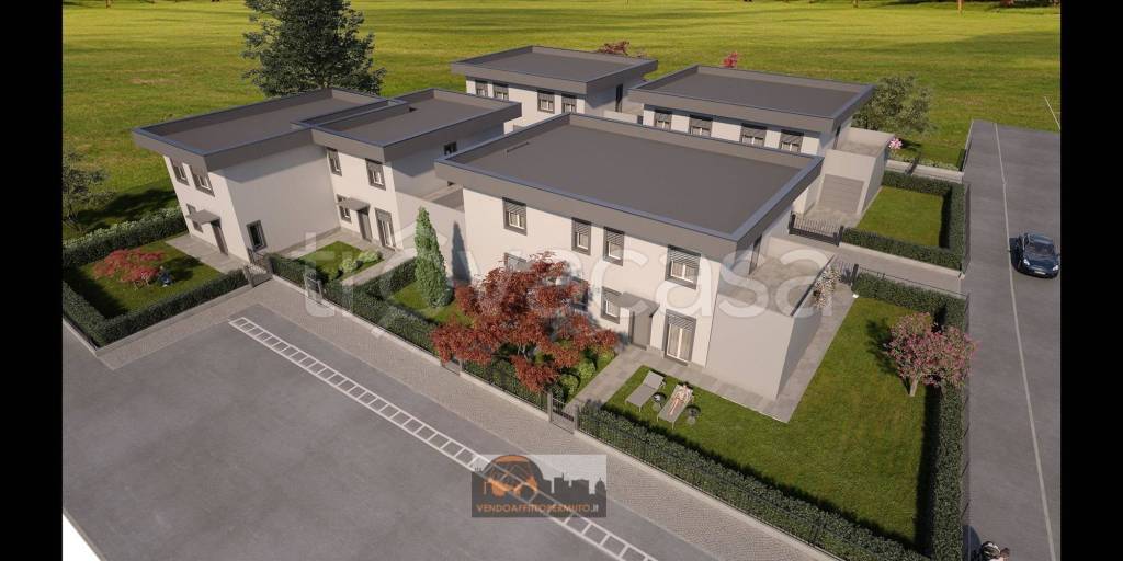 casa indipendente in vendita a Romano di Lombardia