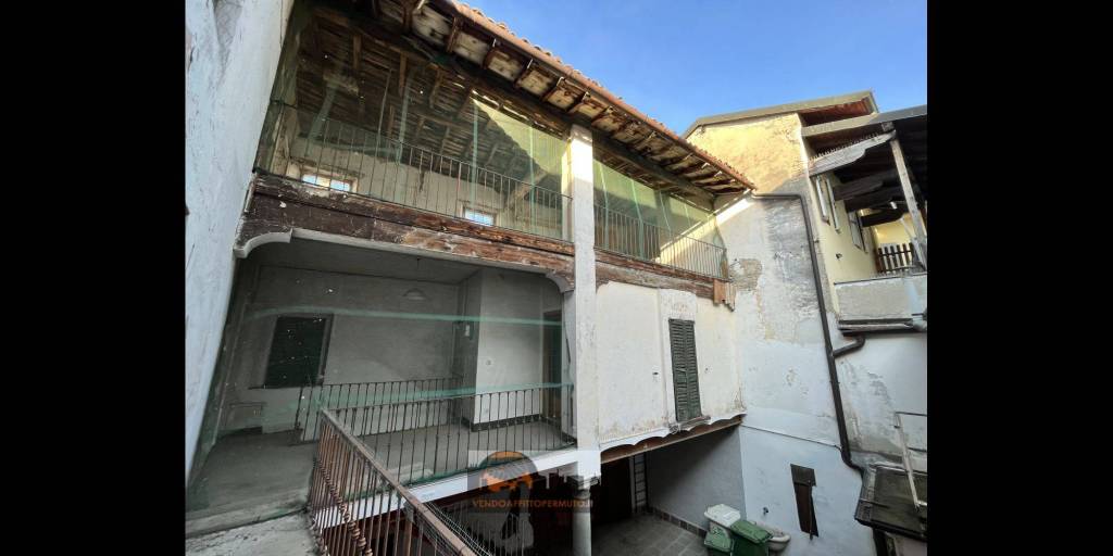 casa indipendente in vendita a Romano di Lombardia