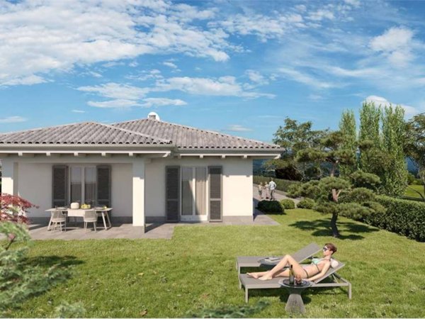 casa indipendente in vendita a Romano di Lombardia