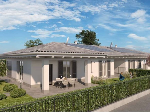 casa indipendente in vendita a Romano di Lombardia