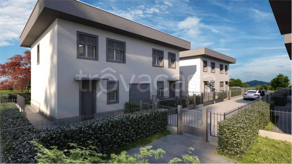 casa indipendente in vendita a Romano di Lombardia