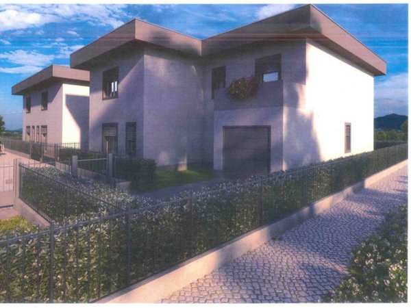 casa indipendente in vendita a Romano di Lombardia