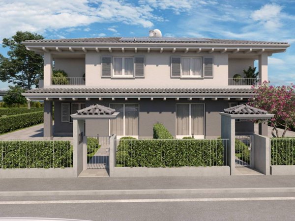 casa indipendente in vendita a Romano di Lombardia
