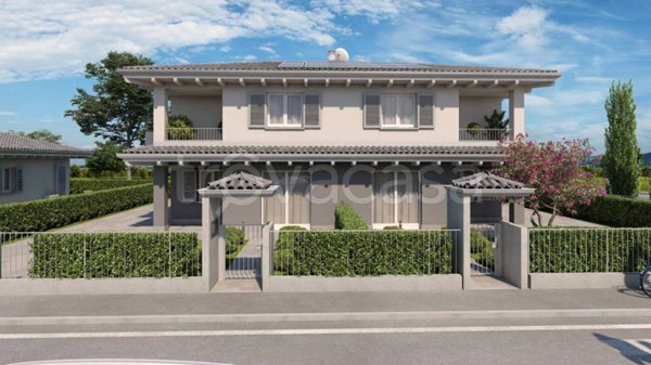 casa indipendente in vendita a Romano di Lombardia