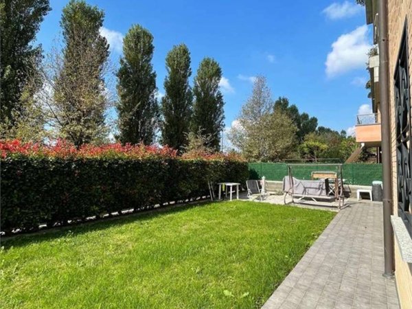 appartamento in vendita a Romano di Lombardia in zona Piscine