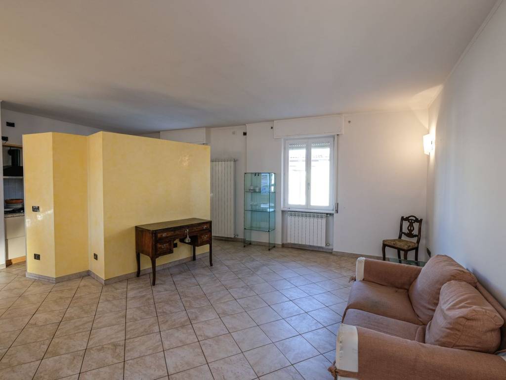casa indipendente in vendita a Romano di Lombardia