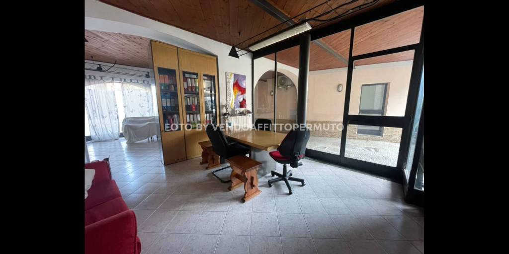 ufficio in vendita a Romano di Lombardia