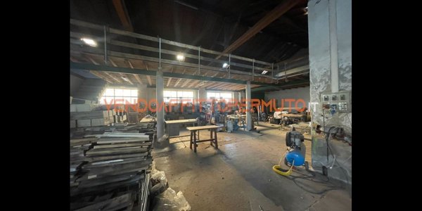 capannone in vendita a Romano di Lombardia