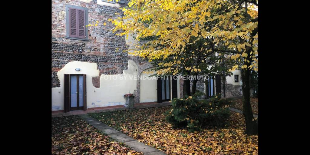 casa indipendente in vendita a Romano di Lombardia