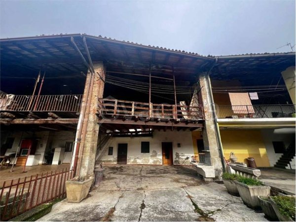 casa indipendente in vendita a Romano di Lombardia