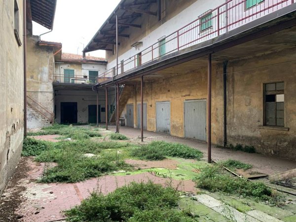 casa indipendente in vendita a Romano di Lombardia