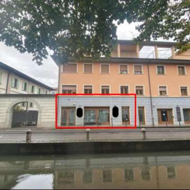 negozio in vendita a Romano di Lombardia