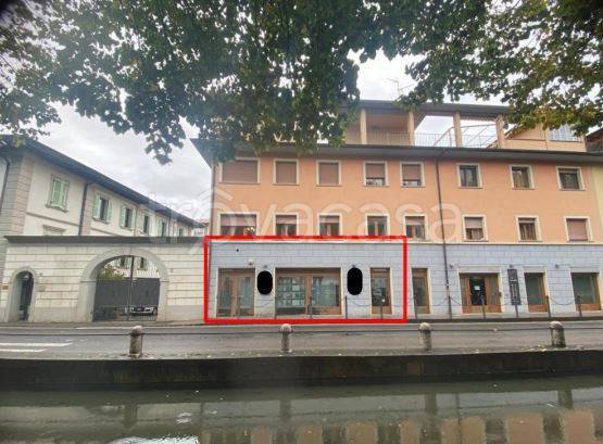 negozio in vendita a Romano di Lombardia