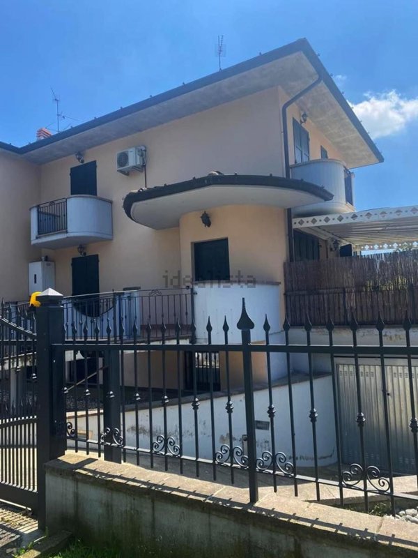 quadrivano in vendita a Romano di Lombardia