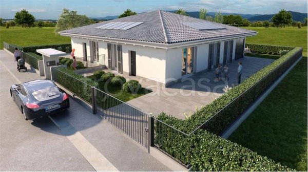 casa indipendente in vendita a Romano di Lombardia