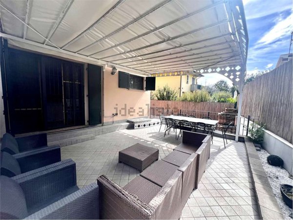 casa indipendente in vendita a Romano di Lombardia
