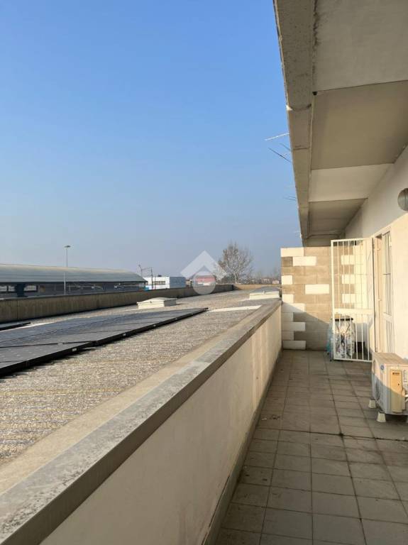 ufficio in vendita a Romano di Lombardia