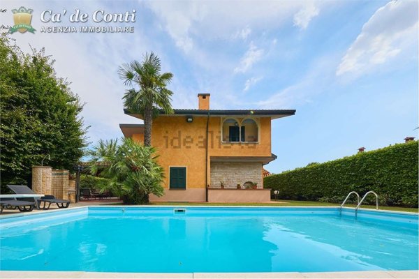 casa indipendente in vendita a Romano di Lombardia