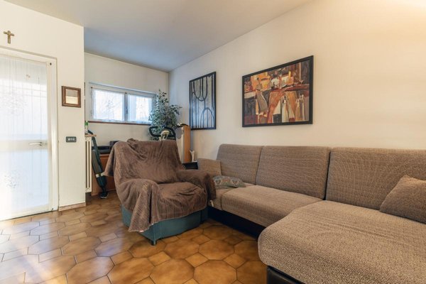 casa indipendente in vendita a Romano di Lombardia