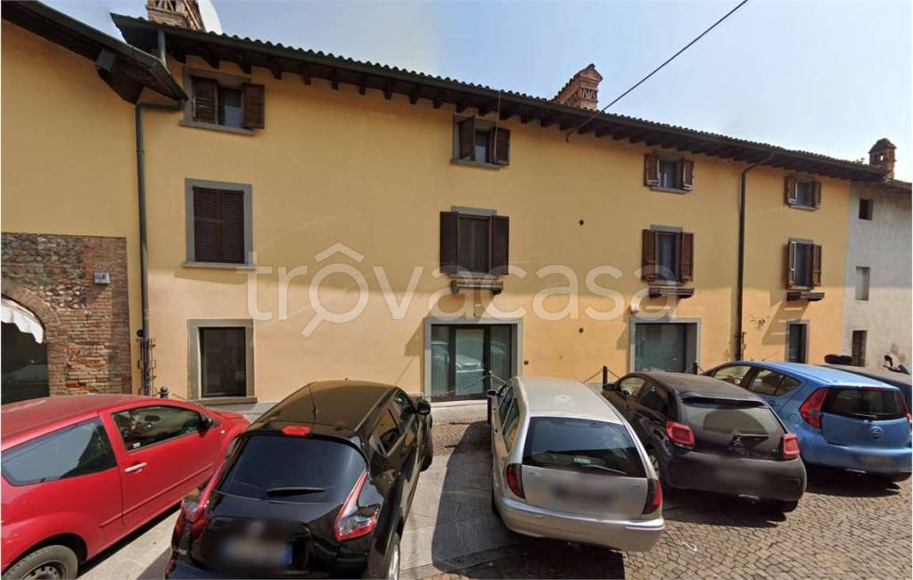 ufficio in vendita a Romano di Lombardia