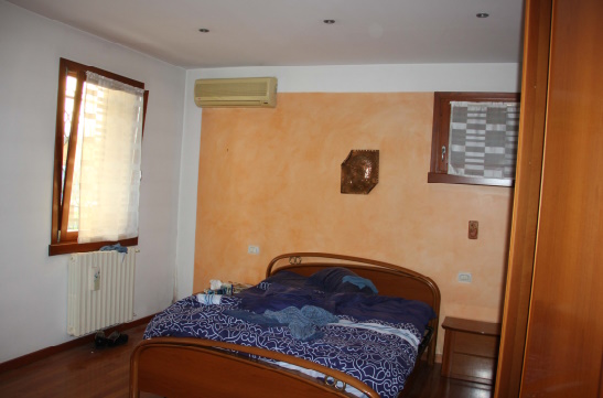 casa indipendente in vendita a Romano di Lombardia