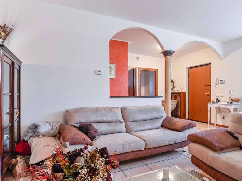 casa indipendente in vendita a Romano di Lombardia