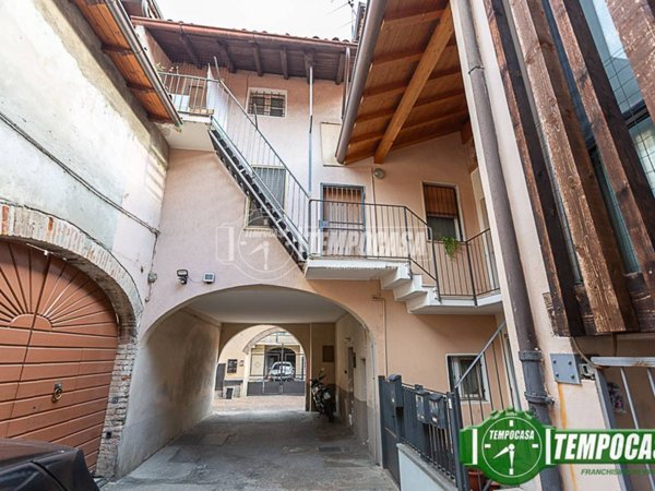 casa indipendente in vendita a Romano di Lombardia