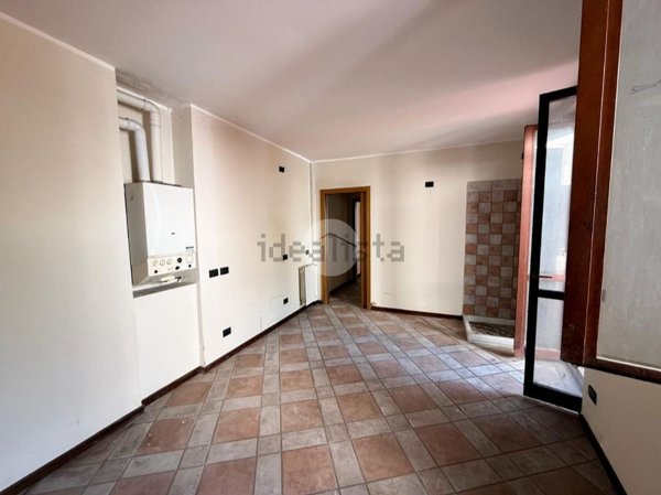 negozio in vendita a Romano di Lombardia