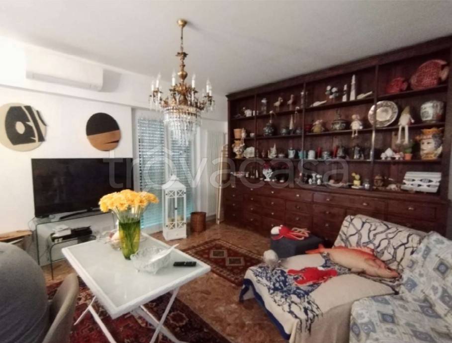 appartamento in vendita a Romano di Lombardia in zona Cappuccini