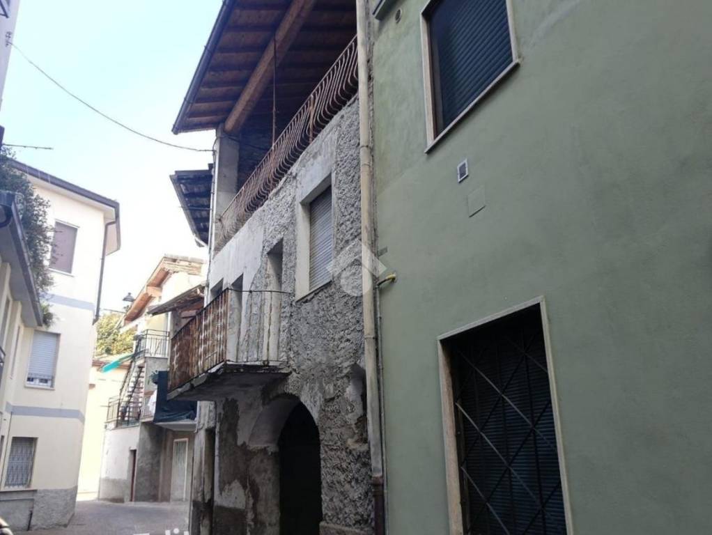 casa indipendente in vendita a Romano di Lombardia