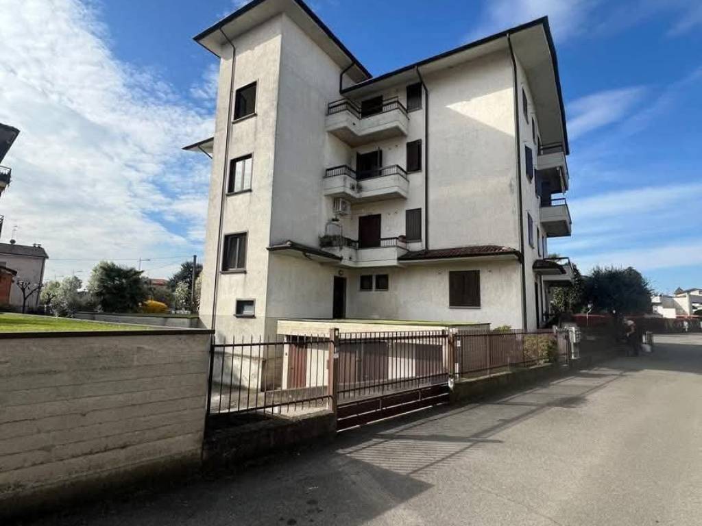 appartamento in vendita a Romano di Lombardia