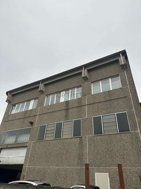 ufficio in vendita a Romano di Lombardia