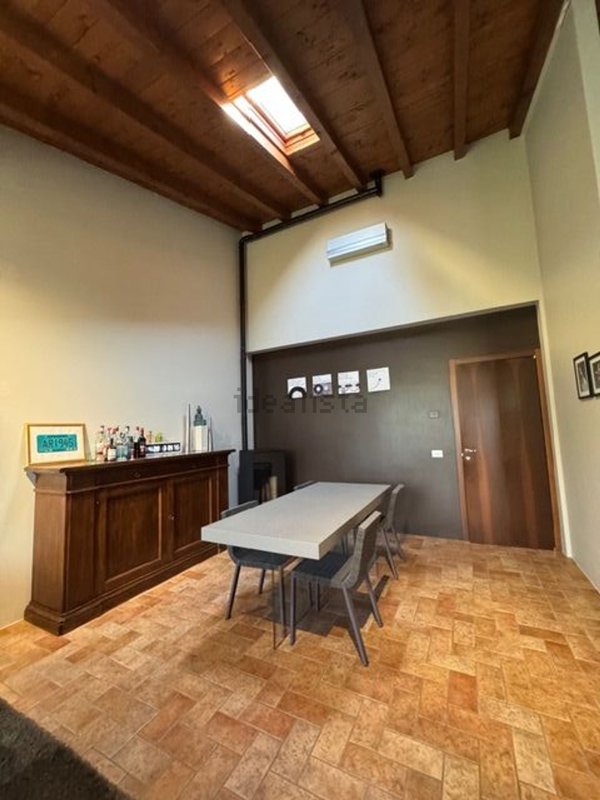 casa indipendente in vendita a Romano di Lombardia