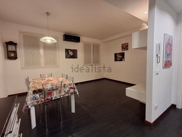 casa indipendente in vendita a Romano di Lombardia