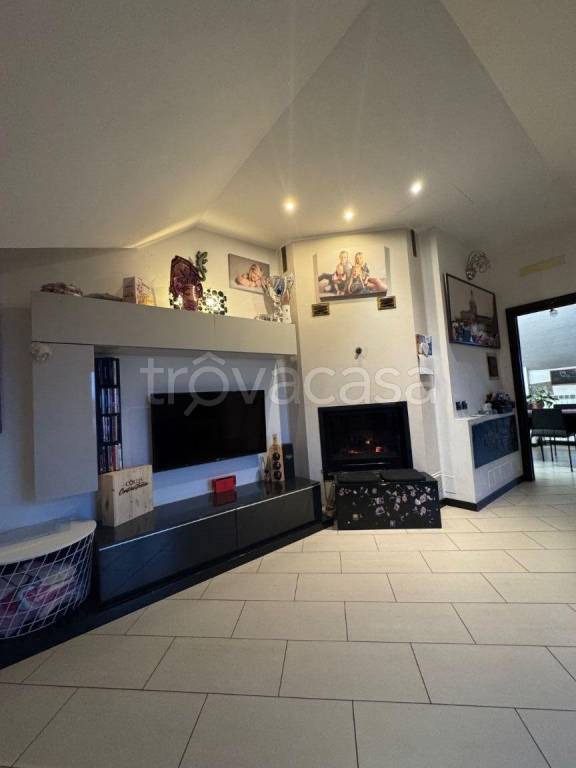 appartamento in vendita a Romano di Lombardia