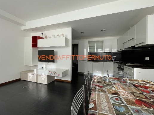 casa indipendente in vendita a Romano di Lombardia