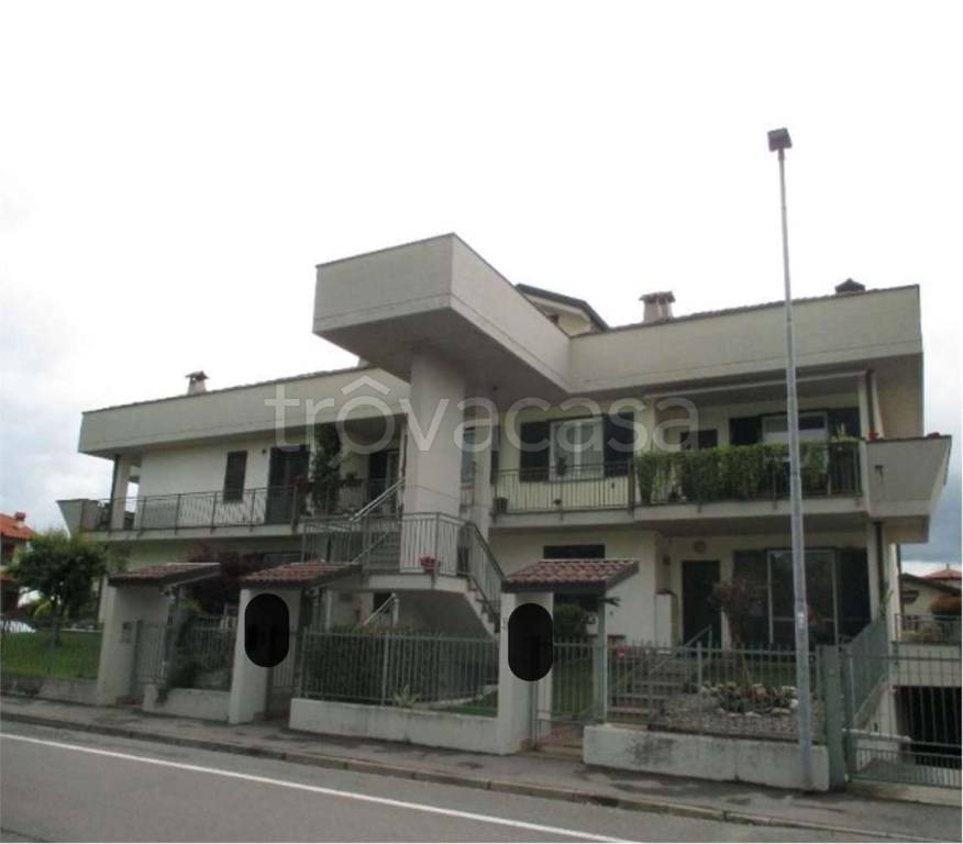 appartamento in vendita a Romano di Lombardia in zona Bradalesco