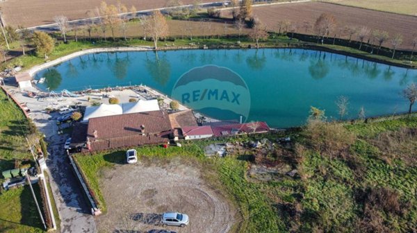 negozio in vendita a Romano di Lombardia