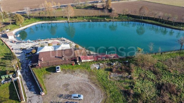 negozio in vendita a Romano di Lombardia