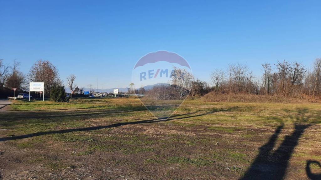 terreno agricolo in vendita a Romano di Lombardia