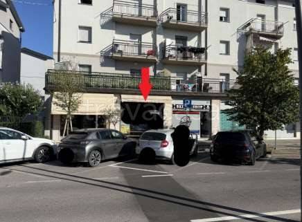 negozio in vendita a Romano di Lombardia