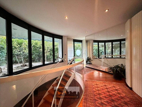 casa indipendente in vendita a Romano di Lombardia