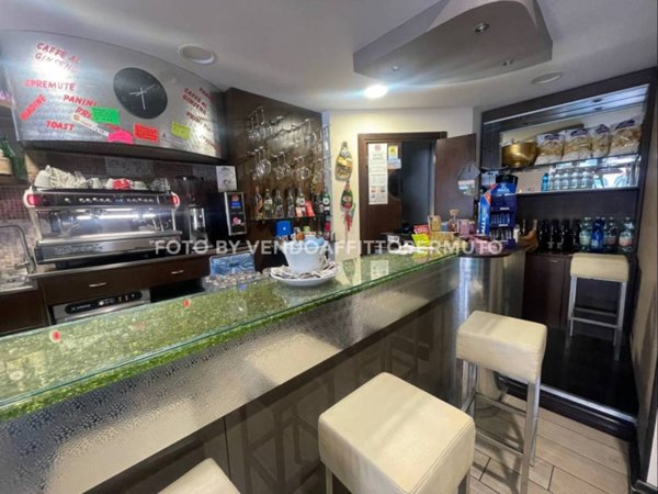 negozio in vendita a Romano di Lombardia