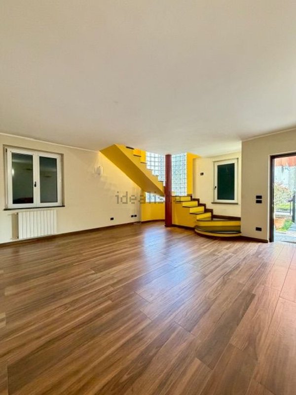 casa indipendente in vendita a Romano di Lombardia