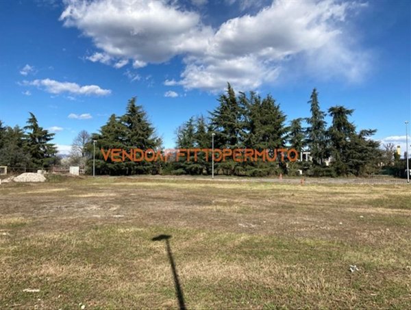 terreno edificabile in vendita a Romano di Lombardia