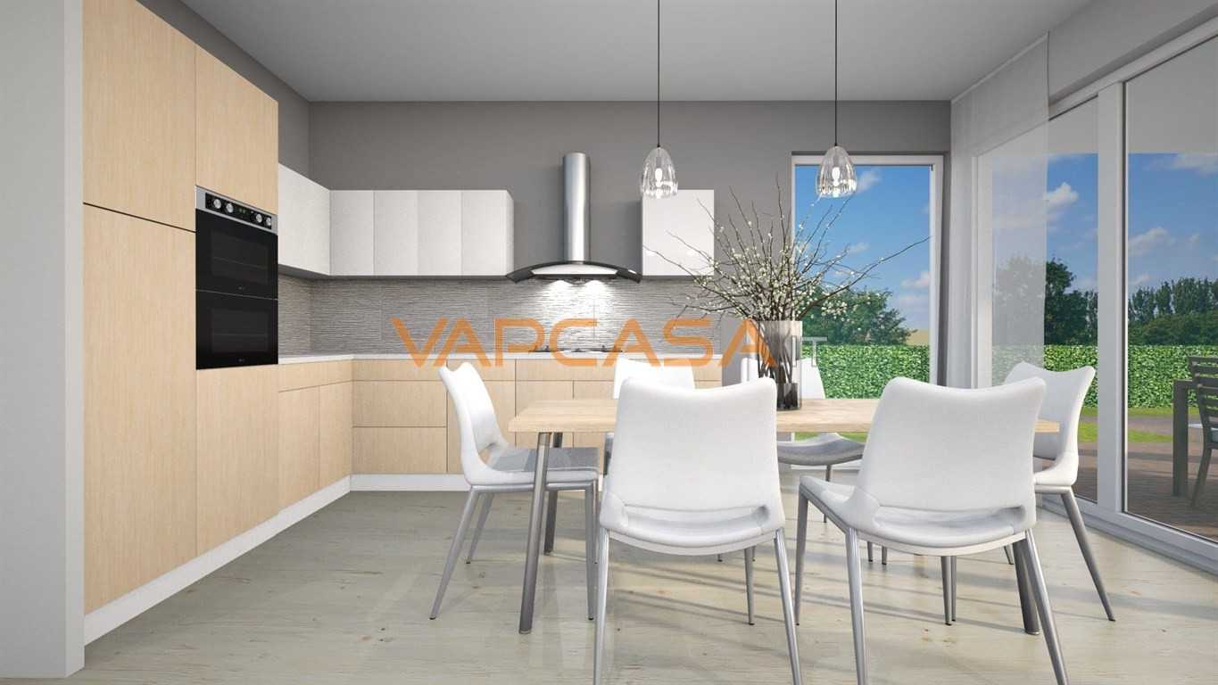 casa indipendente in vendita a Romano di Lombardia in zona Piscine